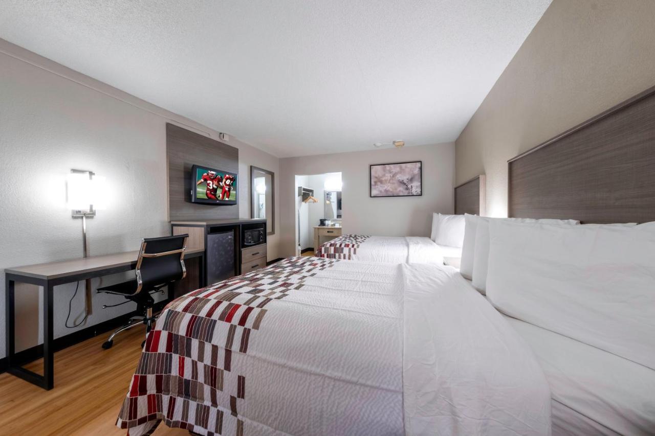 Deluxe Room with Two Double Beds Smoke Free