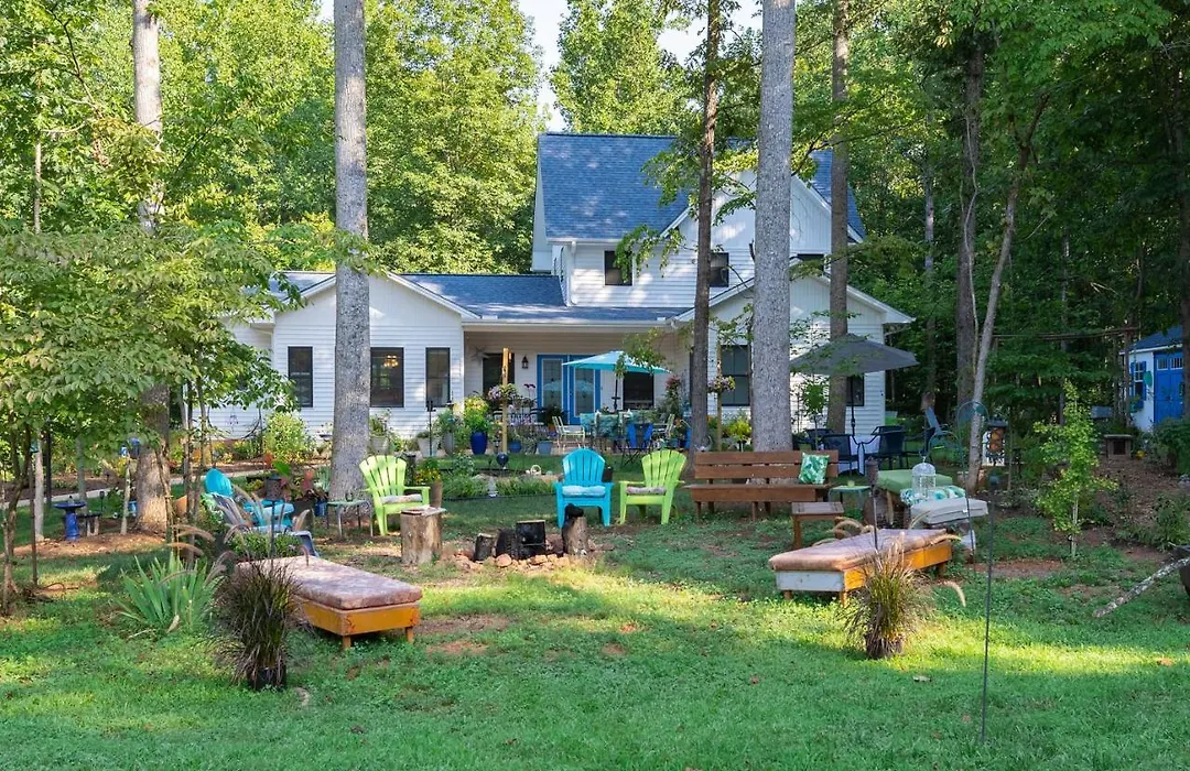 Charming Charlottesville Apt W/ Outdoor Space!-1