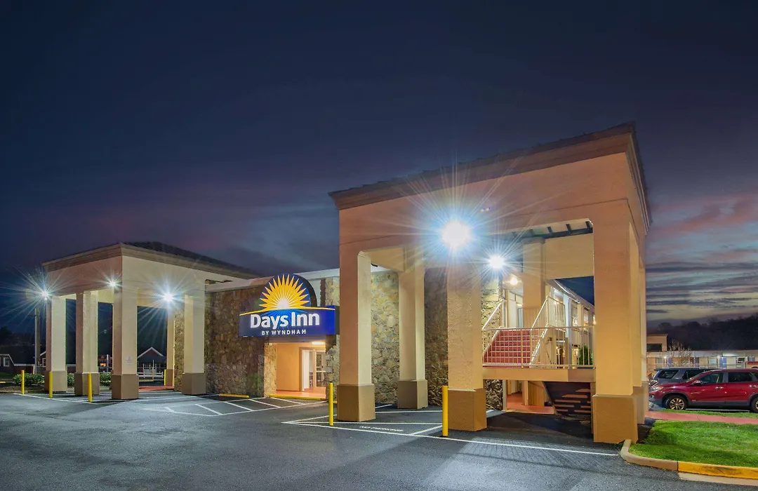 Days Inn By Wyndham Charlottesville/University Area-1