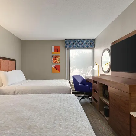 Hampton Inn Charlottesville-2