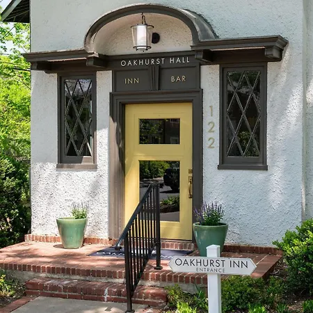 Oakhurst Inn At The University-3