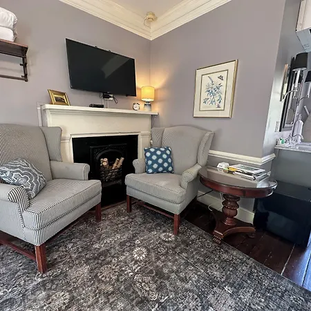 Dinsmore Boutique Inn-2