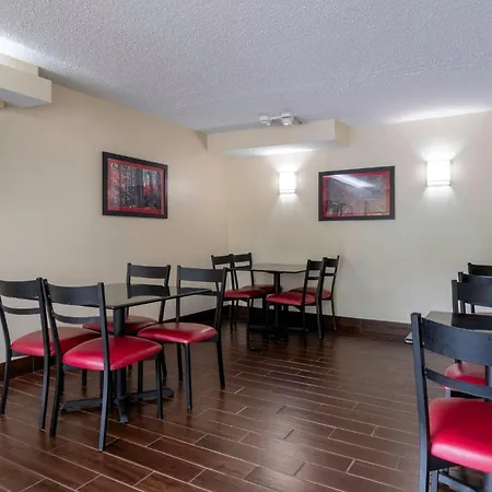 Red Roof Inn Charlottesville-2